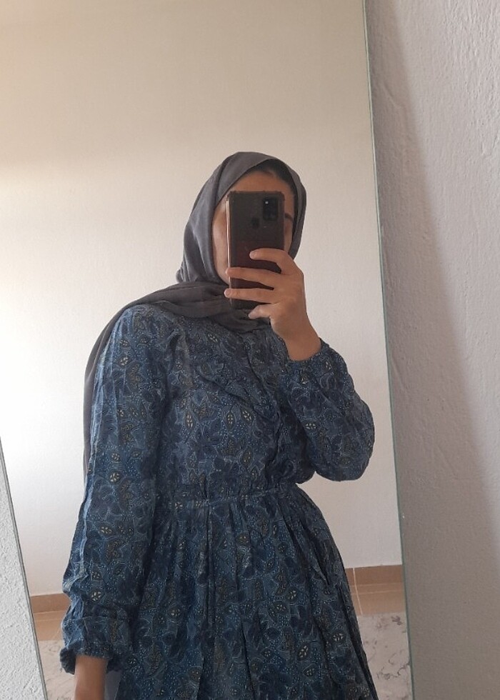 Çiçekli elbise - Görsel 2