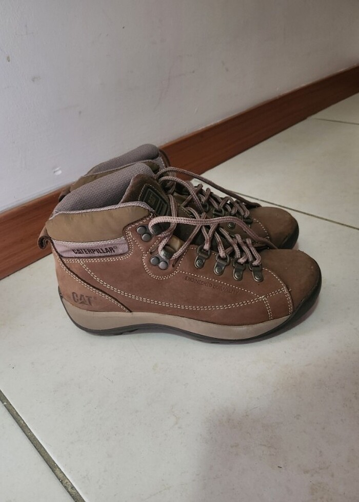 caterpillar kislik bot - Görsel 2