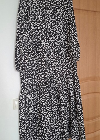 Kadın Siyah Desenli Uzun Pilili Elbise - Görsel 3