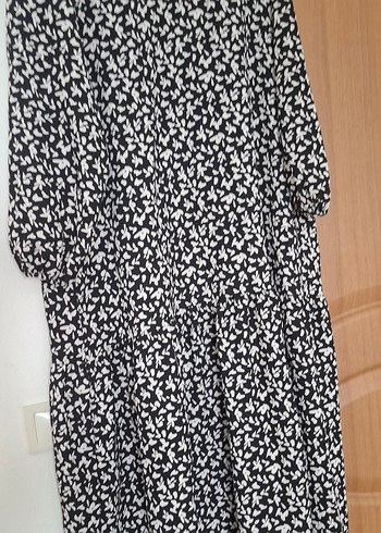 Kadın Siyah Desenli Uzun Pilili Elbise - Görsel 4