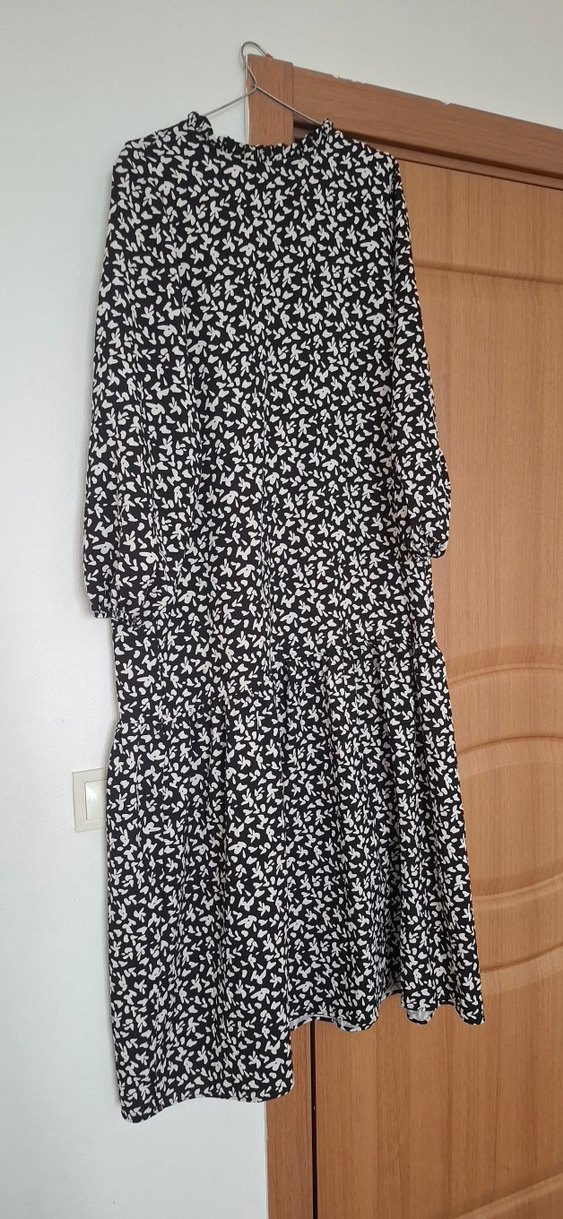 Kadın Siyah Desenli Uzun Pilili Elbise - Görsel 3