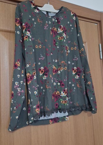 Gri Çiçek Desenli Bohem Hamile Bluzu - Görsel 4