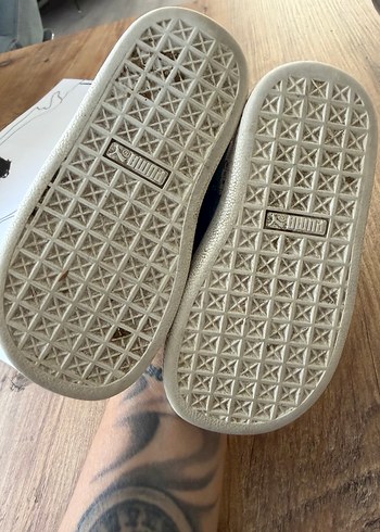 22 Beden sarı Renk Puma marka Erkek Çocuk Spor Ayakkabı