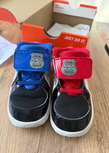 Nike Erkek Çocuk Spor Ayakkabı