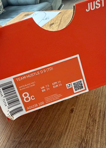 Nike Nike marka beyaz çocuk ayakkabısı