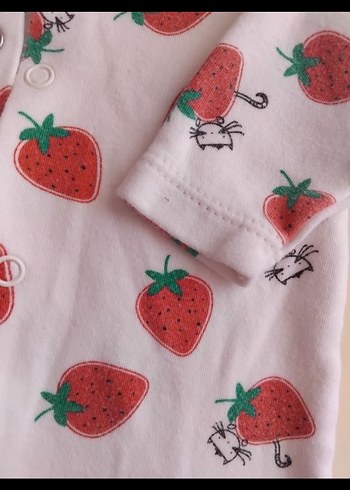 Yenidoğan Beden beyaz Renk Beyaz Çilek Desenli Bebek Tulum