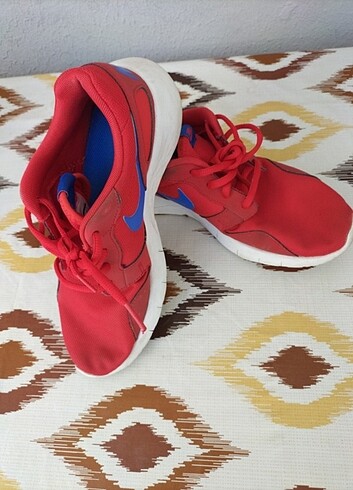 39 Beden kırmızı Renk Kırmızı nike