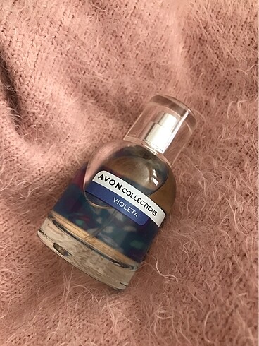 Avon violeta parfüm
