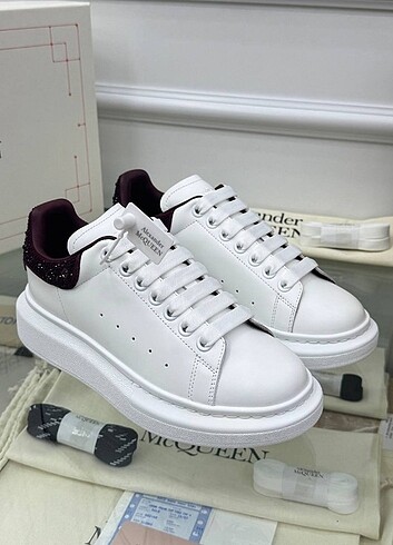 37 Beden ALEXANDER MCQUEEN KADIN AYAKKABISI 