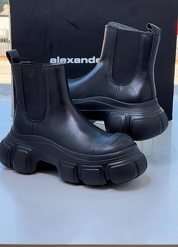 ALEXANDER WANG KADIN BOT 