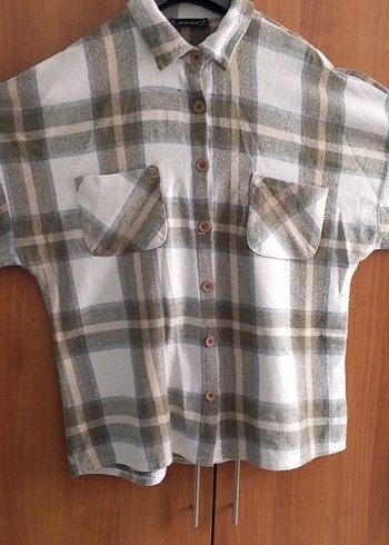 Düğmeli Uzun Kollu Pamuklu Gömlek - Görsel 6