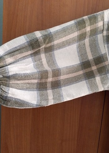 Düğmeli Uzun Kollu Pamuklu Gömlek - Görsel 2