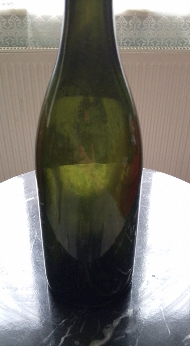 Koyu haki renkli cam şişe - Görsel 3