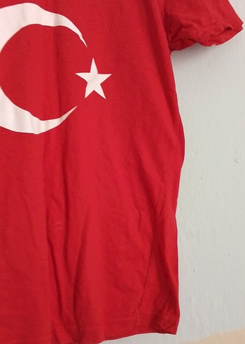 Kırmızı Baskılı bayrak  Tişörtü - Görsel 4
