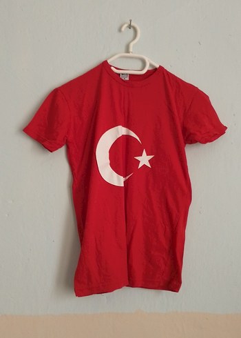 Kırmızı Baskılı bayrak  Tişörtü - Görsel 2
