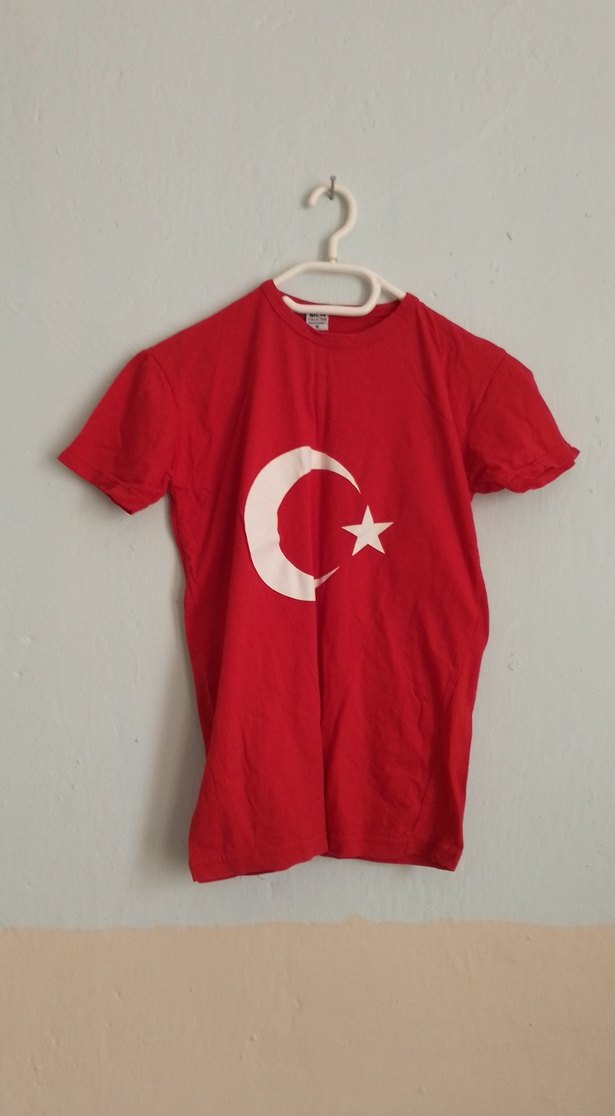 Kırmızı Baskılı bayrak  Tişörtü - Görsel 2