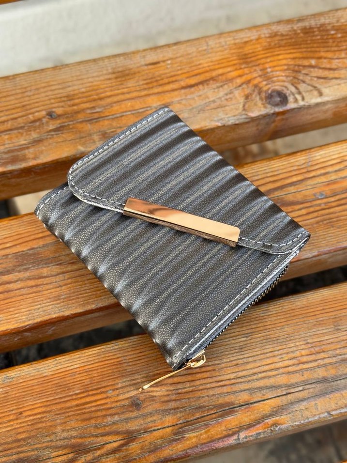 Bej Deri Fermuarlı Kadın Cüzdanı - Görsel 2