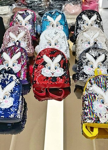 Zara Tavşan figürlü kız cocuk sırt çantası Ölçü 28*25 cm