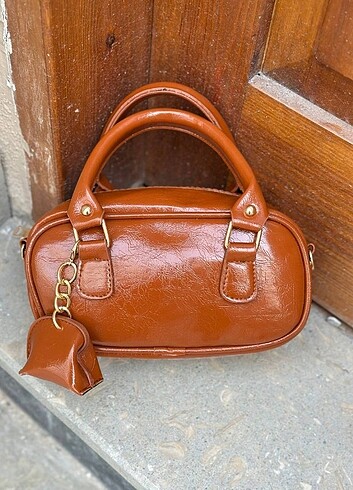 Beden siyah Renk uzun askılı mini el çantası ölçü 24*11cm
