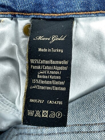 27 Beden mavi Renk Mavi Jeans Jean / Kot %70 İndirimli.