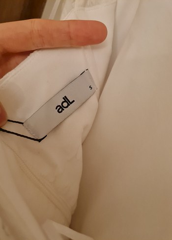 Çiçek Detaylı Beyaz Mini Elbise - Görsel 3