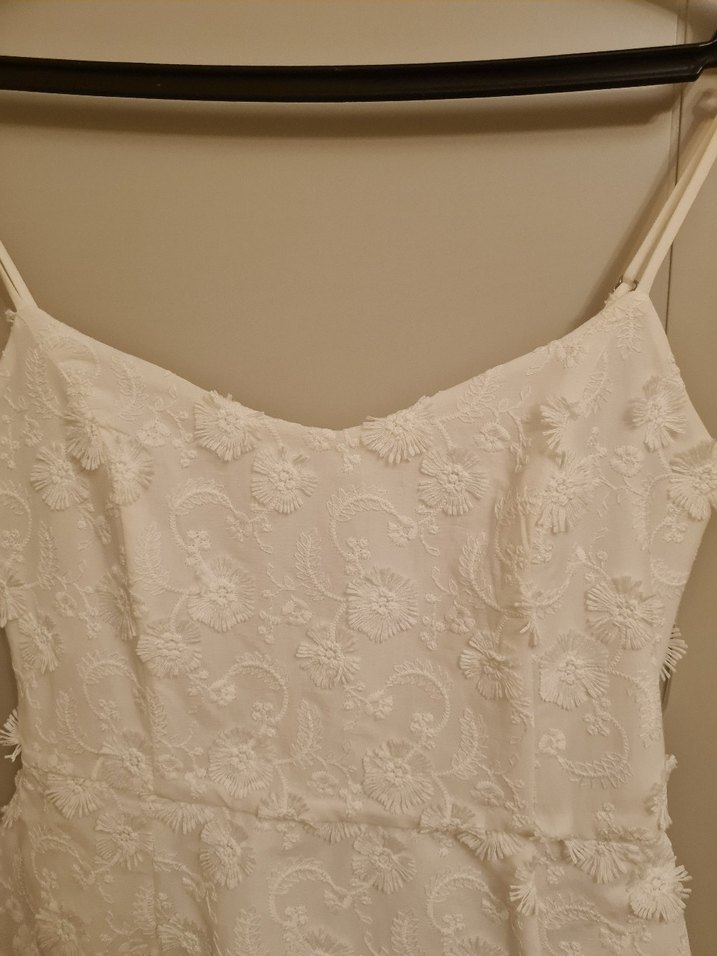 Çiçek Detaylı Beyaz Mini Elbise - Görsel 4