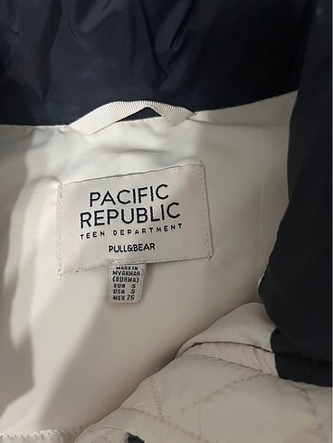 Pull and Bear Crop mont