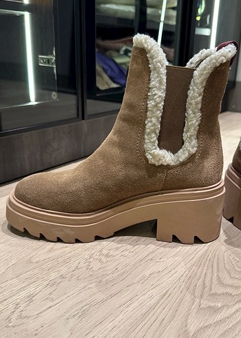 Kahverengi Süet Kürklü Kadın Dolgu Topuk Bot - Görsel 5