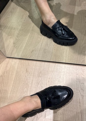 Siyah Deri Püsküllü Platform Topuklu Kadın Loafer - Görsel 5