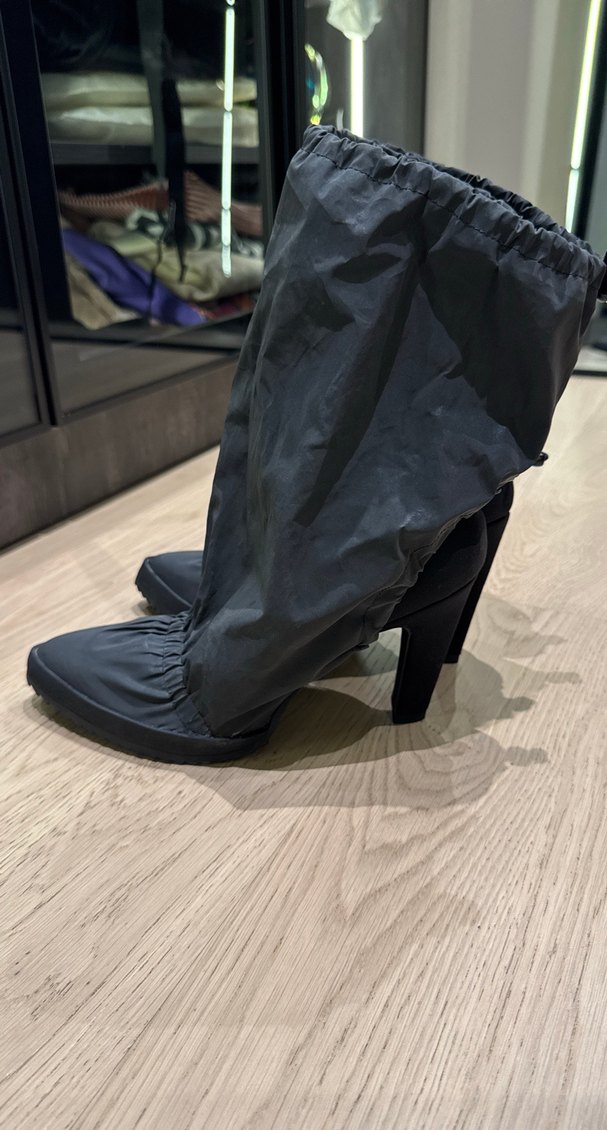 Piliseli Siyah Stiletto Topuklu Kadın Bot - Görsel 2