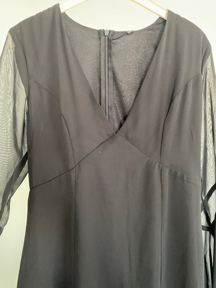 Siyah V Yakalı Uzun Kollu Midi Elbise - Görsel 3