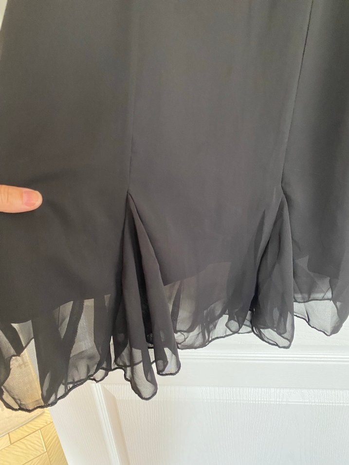 Siyah V Yakalı Uzun Kollu Midi Elbise - Görsel 4