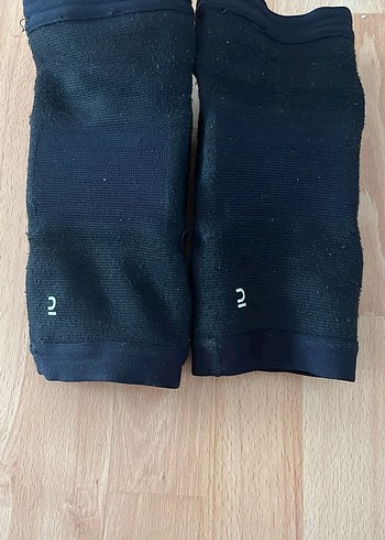 Decathlon Siyah Elastik çocuk dizlik - Görsel 2