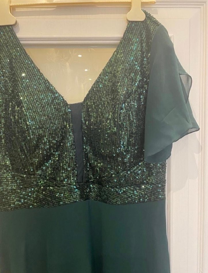 Yeşil İşlemeli Payetli Midi Elbise - Görsel 3