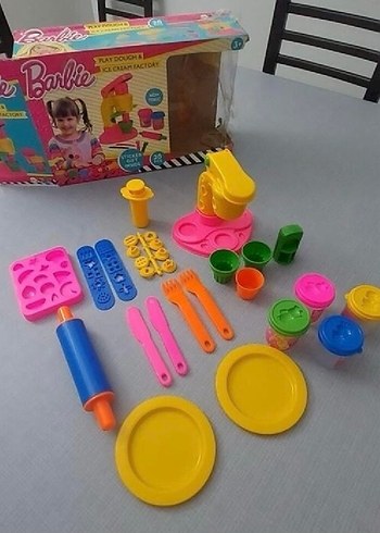 Renkli Barbie hamur Atölyesi Oyuncak Seti - Görsel 4