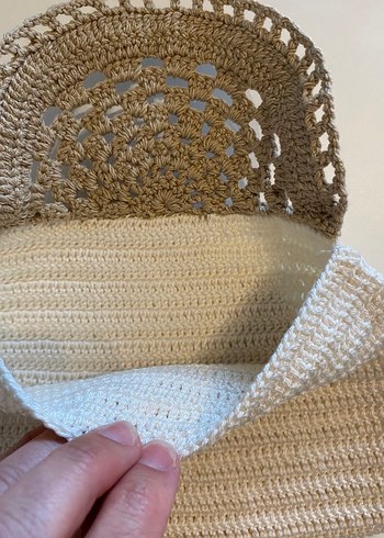 Dantel Detaylı Bej Örgü Kadın Portföy Çanta - Görsel 3