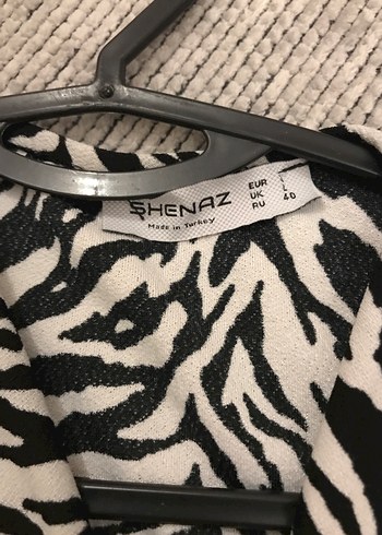 Kürk Detaylı Zebra Desenli Uzun Kollu Bluz - Görsel 2