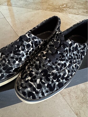 Bershka Leopar desenli sneaker