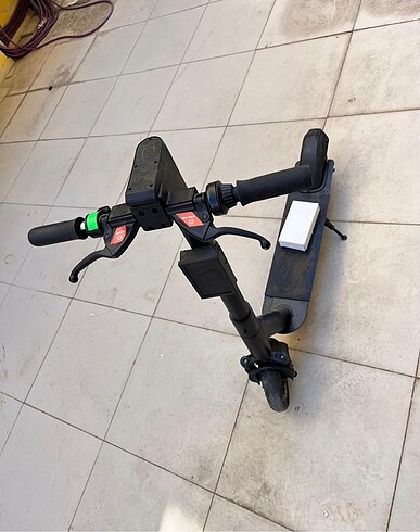  Beden Elektrikli scooter
