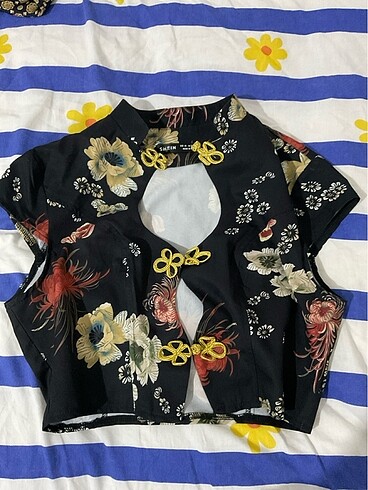 Shein japon model crop