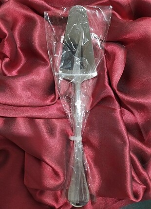 Pasta servis spatulası