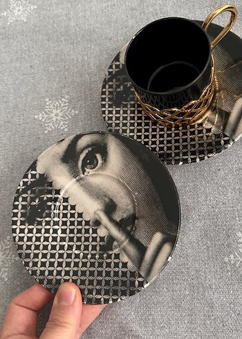 Altın Detaylı Siyah Fincan ve Tabağı Seti - Görsel 2