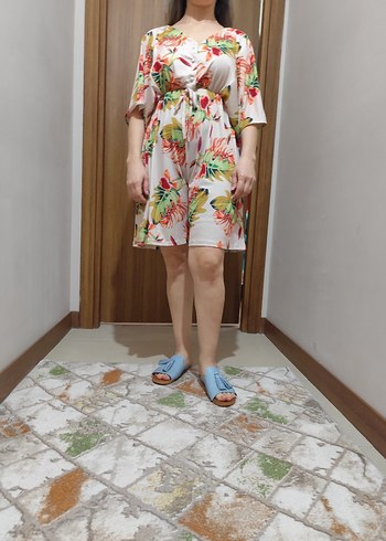 Bohem Tarz Mini V Yaka Kısa Tulum s/ m uyumludur - Görsel 3