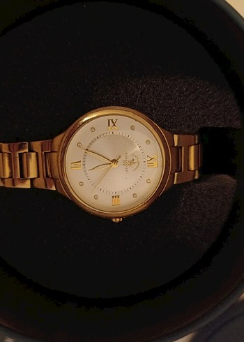 Altın Renkli Klasik Kadın Kol Saati - Görsel 6