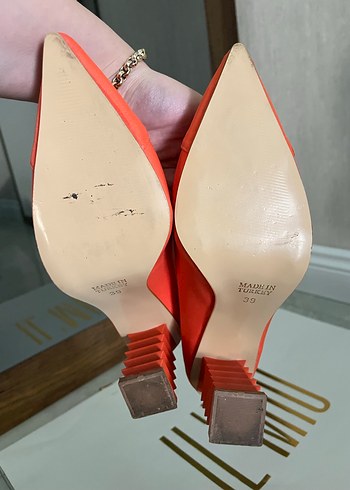 Turuncu ayakkabı - Görsel 5