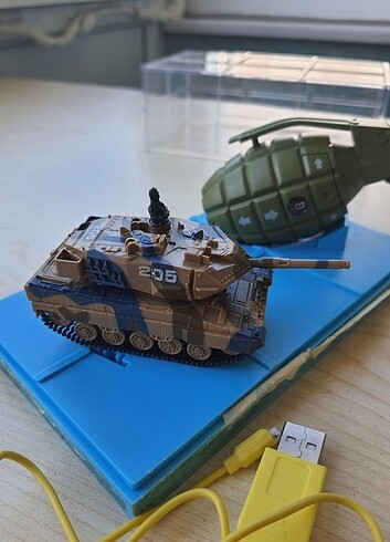  Mini tank uzaktan kumandalı 