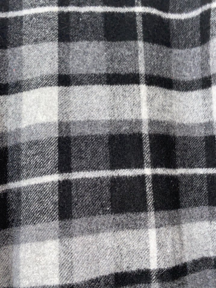 Gri Ekose Desenli Kadın Yün Kaban Batik - Görsel 4