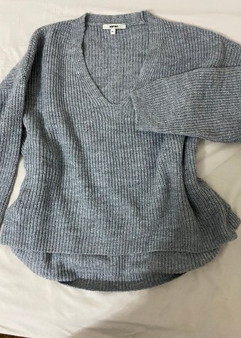 V Yaka Uzun Kollu Oversize Gri Kadın Kazak - Görsel 4