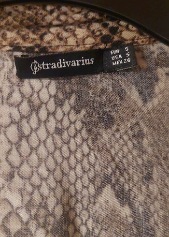 s Beden Yılan Desenli Stradivarius Bluz