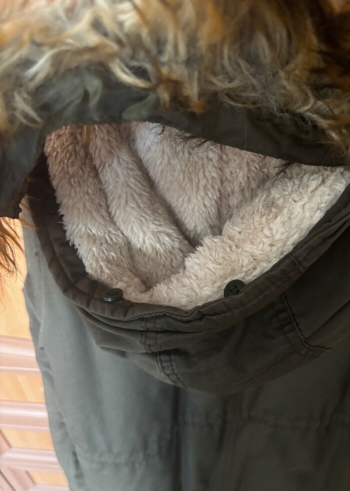 Kalın tüylü haki mont parka - Görsel 4